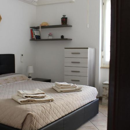 Lovely Sardinia Apartment Porto Torres Exterior foto