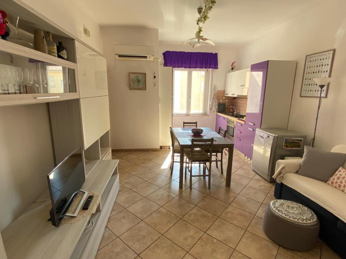Lovely Sardinia Apartment Porto Torres Exterior foto