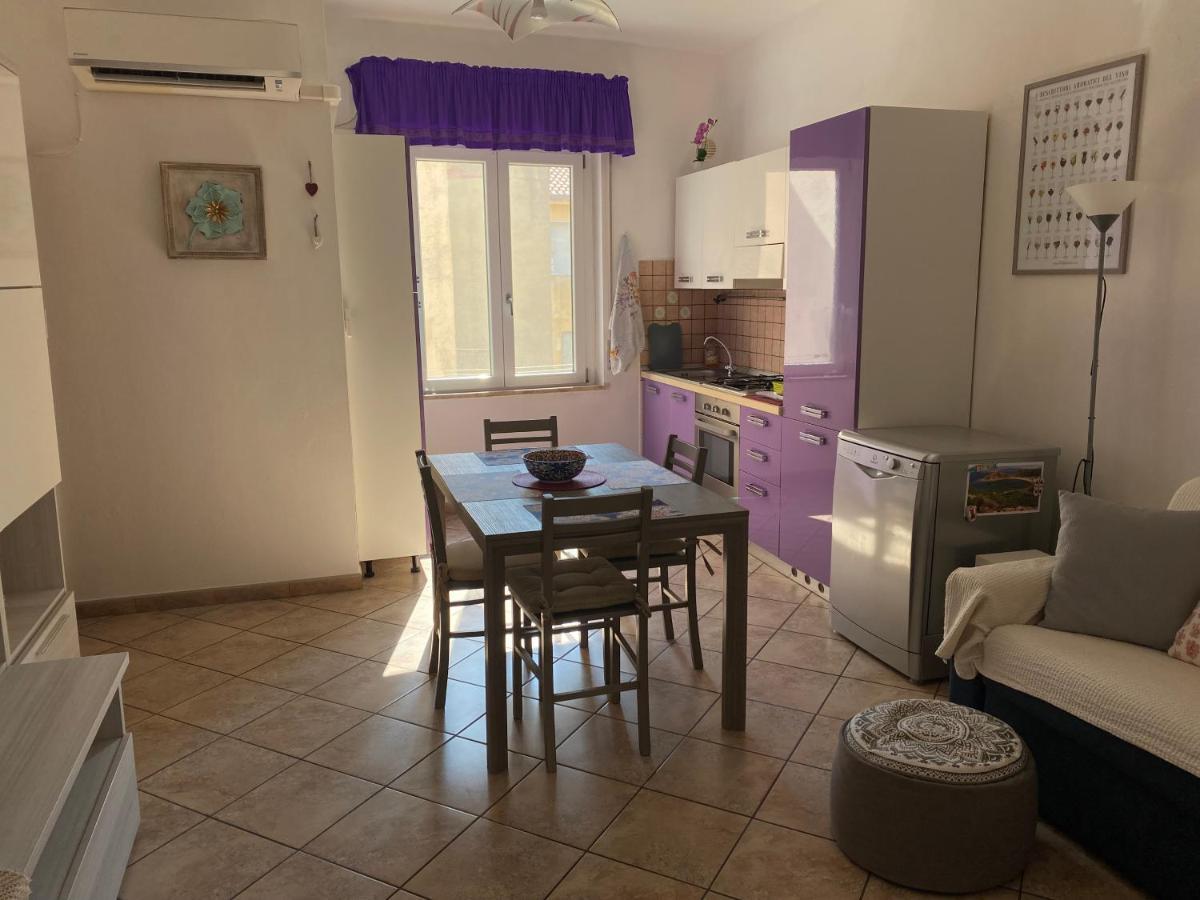 Lovely Sardinia Apartment Porto Torres Exterior foto